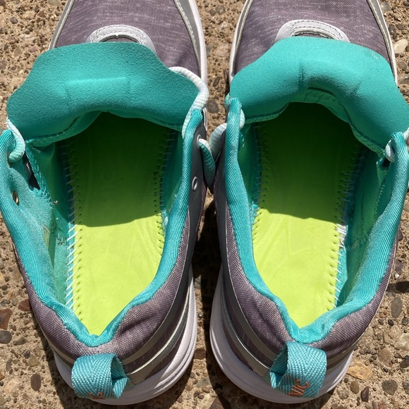 Vionic womens 7.5 cross trainers - Picture 9 of 14